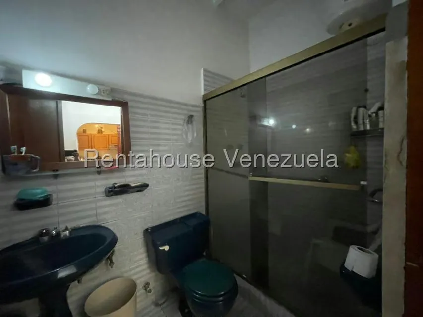 Casa (Multipes Niveles) en Venta en Cementerio, Distrito Metropolitano - 11