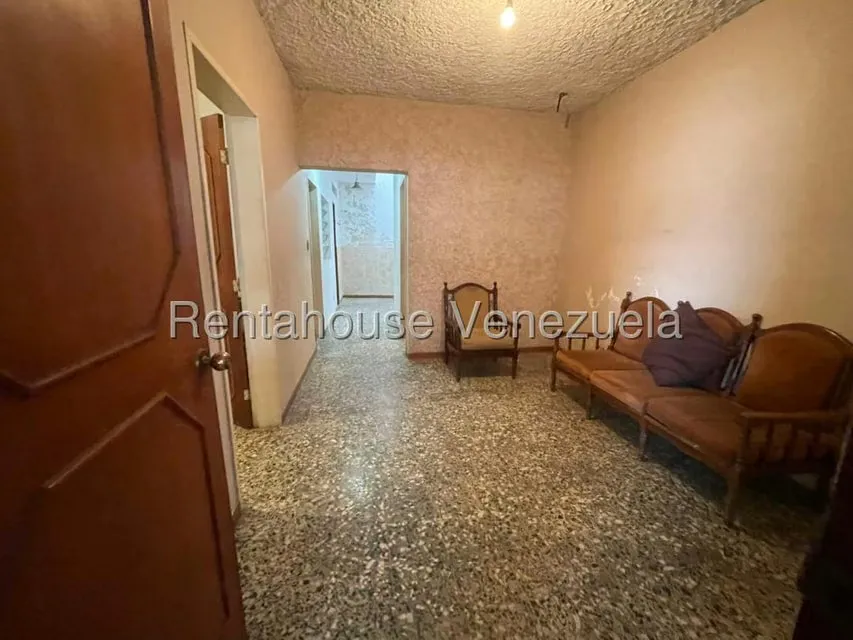 Casa (Multipes Niveles) en Venta en Cementerio, Distrito Metropolitano - 19