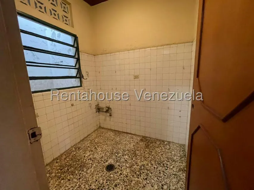 Casa (Multipes Niveles) en Venta en Cementerio, Distrito Metropolitano - 22