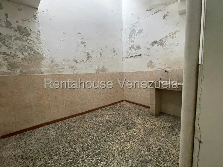 Casa (Multipes Niveles) en Venta en Cementerio, Distrito Metropolitano - 23