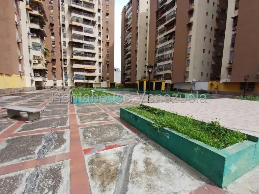 Apartamento (1 Nivel) en Venta en Base Aragua, Aragua - 24