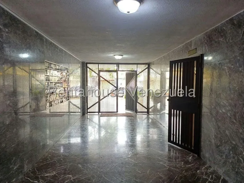 Apartamento (1 Nivel) en Venta en Base Aragua, Aragua - 3