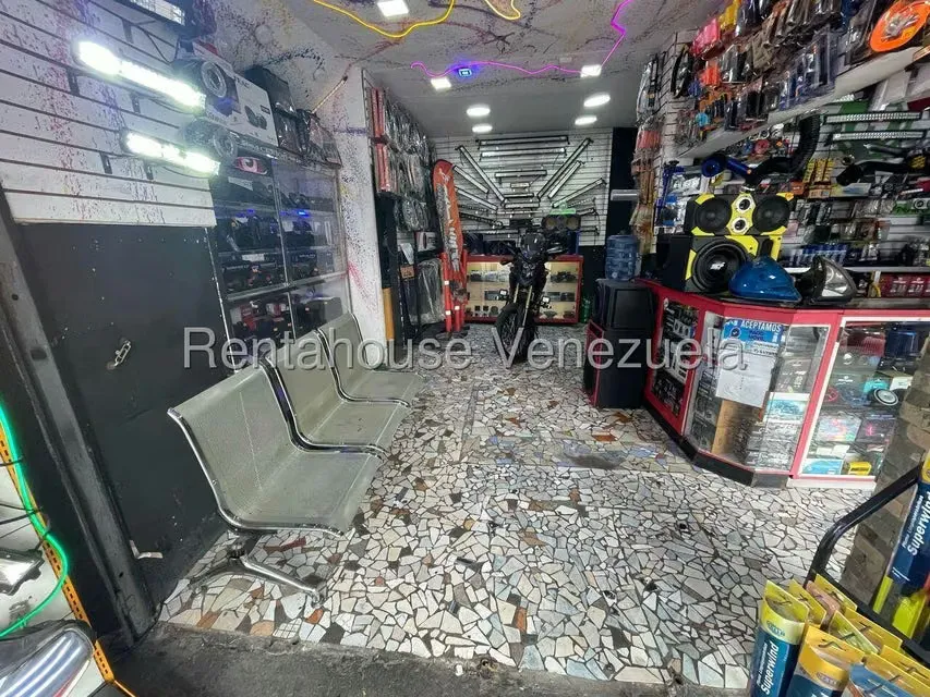 Negocios y Empresas (Automotores) en Venta en Catia, Distrito Metropolitano - 11