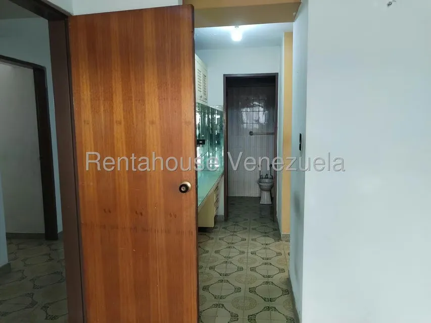 Apartamento (1 Nivel) en Venta en Centro, Carabobo - 24