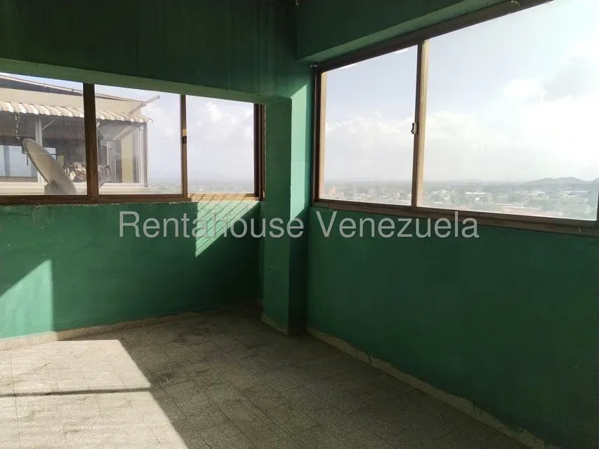 Apartamento (1 Nivel) en Venta en Centro, Carabobo - 25