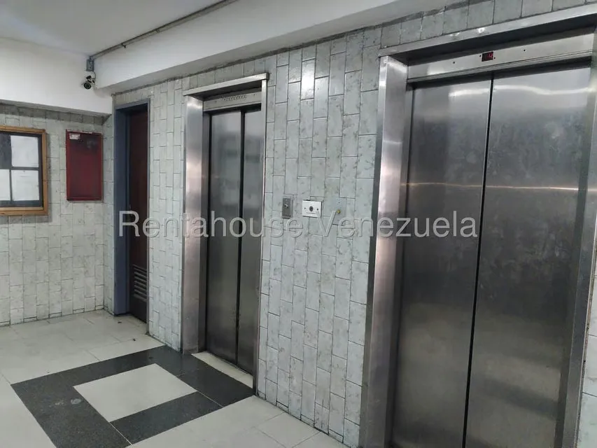 Apartamento (1 Nivel) en Venta en Centro, Carabobo - 26
