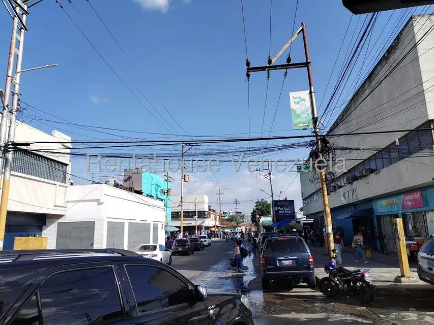 Apartamento (1 Nivel) en Venta en Centro, Carabobo - 28