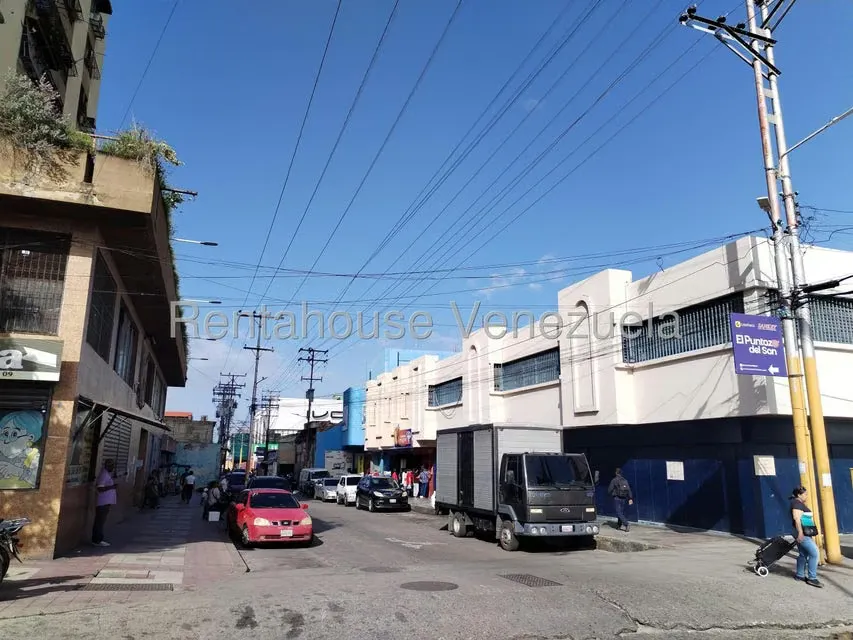 Apartamento (1 Nivel) en Venta en Centro, Carabobo - 30