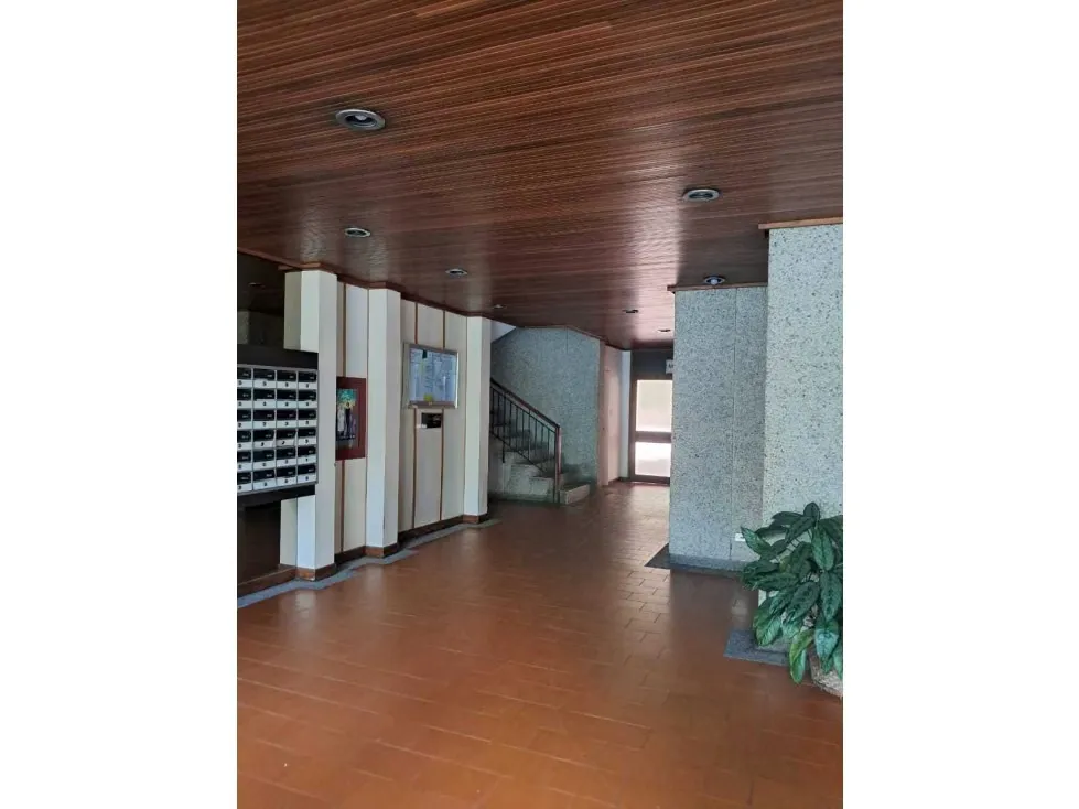 Vendo apartamento en calle cerrada 104m2 El Marqués 7690 - 2