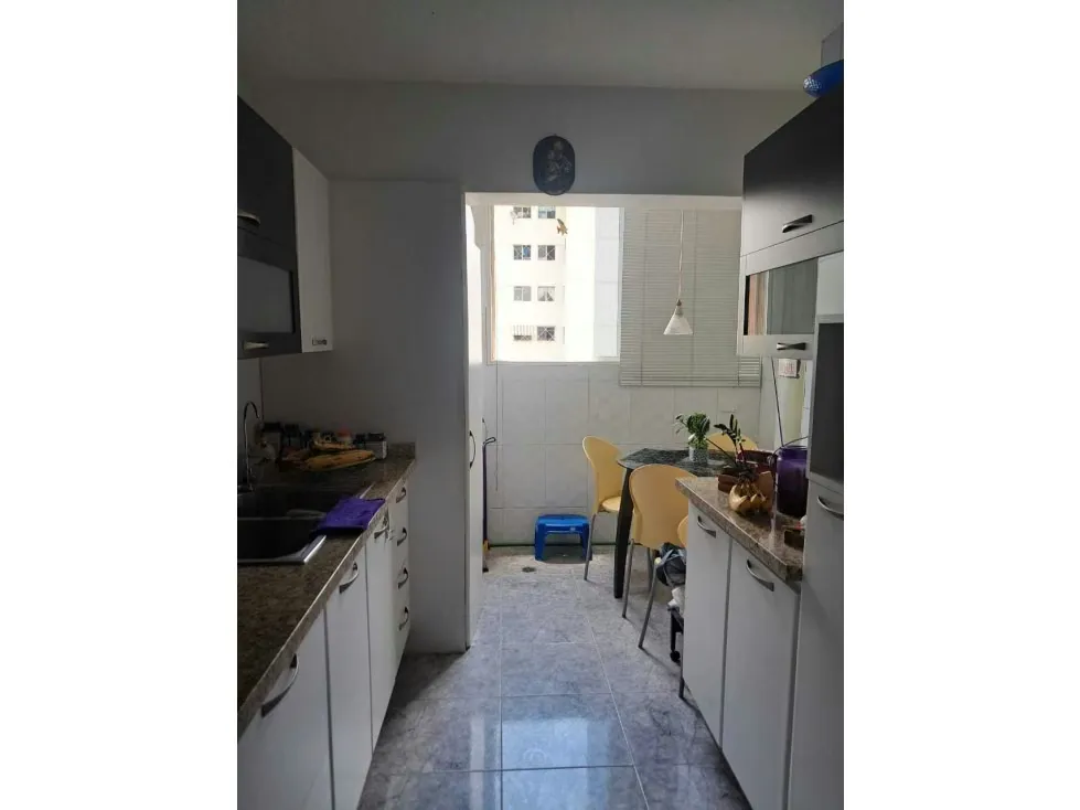 Vendo apartamento en calle cerrada 104m2 El Marqués 7690 - 13