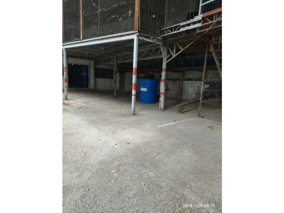 Vendo terreno comercial/multi residencial 1580m2 Vista Alegre 8688 - 5