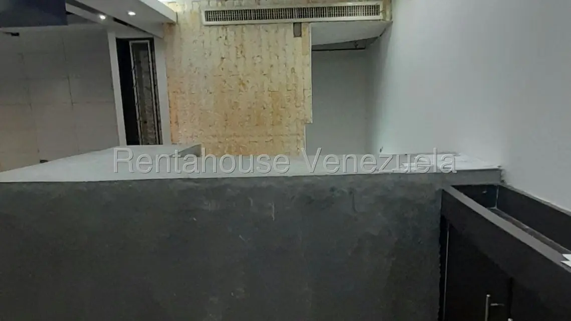 Local Comercial en Alquiler en Sector San Pedro, Miranda - 15