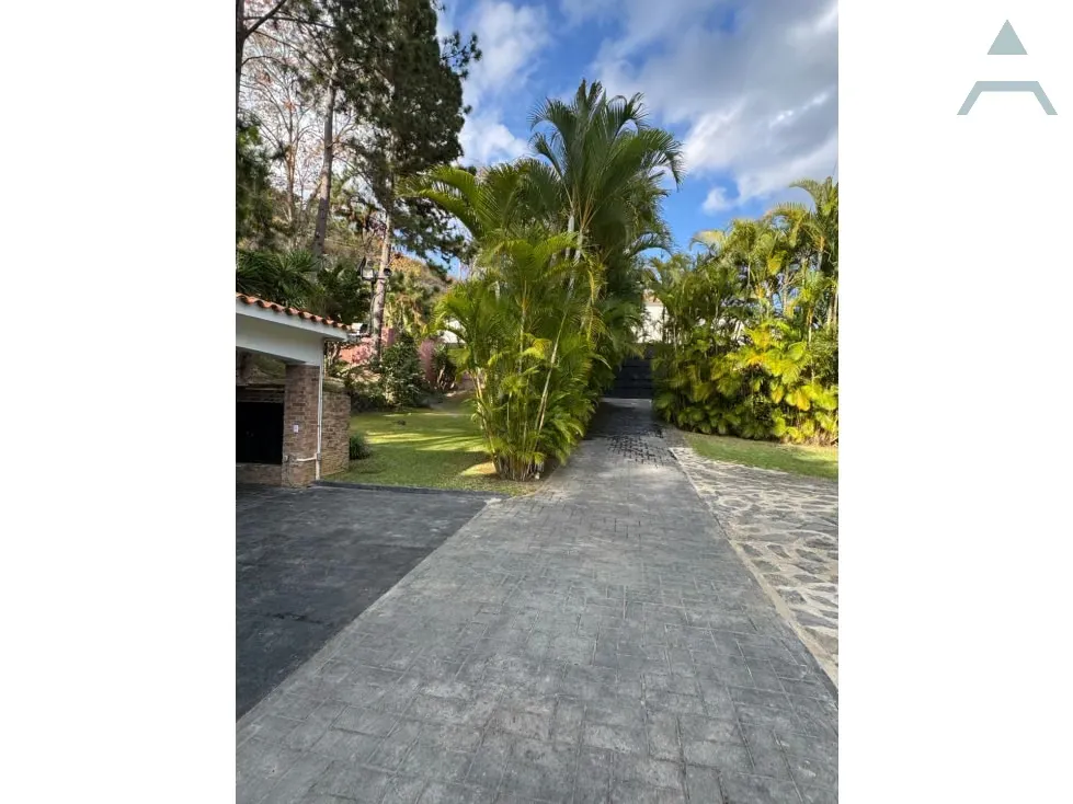 Bella casa en venta Conjunto cerrado Monte Elena - 3