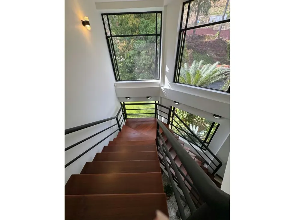 Bella casa en venta Conjunto cerrado Monte Elena - 26