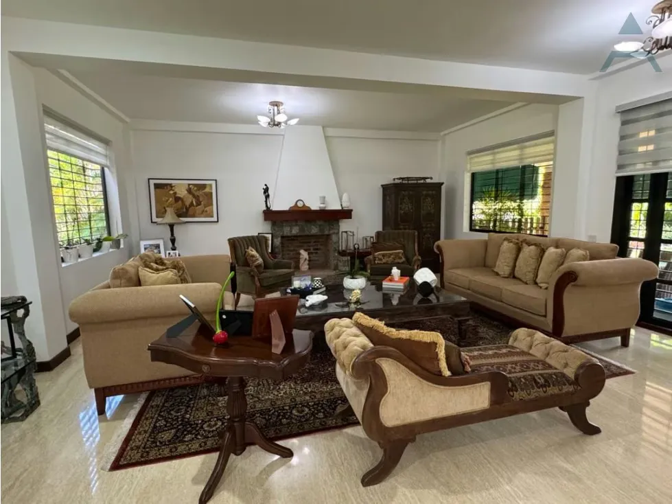 Bella casa en venta Conjunto cerrado Monte Elena - 9