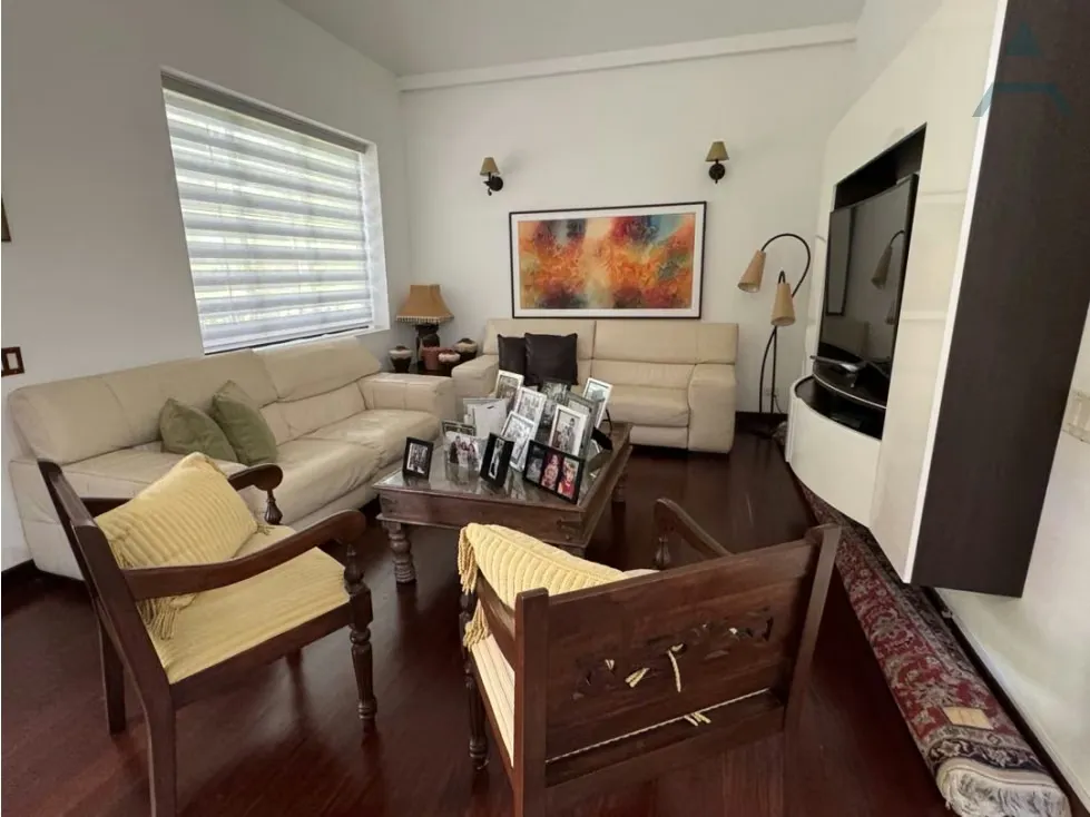 Bella casa en venta Conjunto cerrado Monte Elena - 10