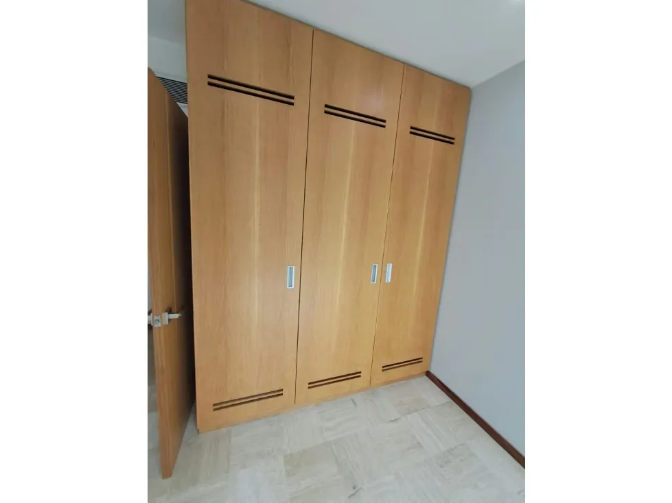 Se Vende estrenar Apto-133m²-2H+2B+4P+1M+Pozo+Pisc.+Vig-La Lagunita-RG - 11