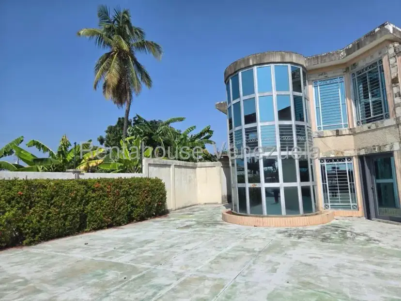 Comercial (Local Comercial) en Alquiler en La N, Zulia