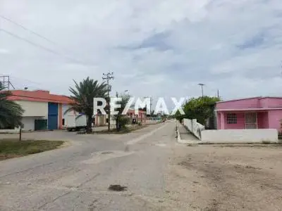 TERRENO EN VENTA, ZONA RESIDENCIAL Y COMERCIAL, SECTOR DOÑA ELISA, ISLA DE MARGARITA.