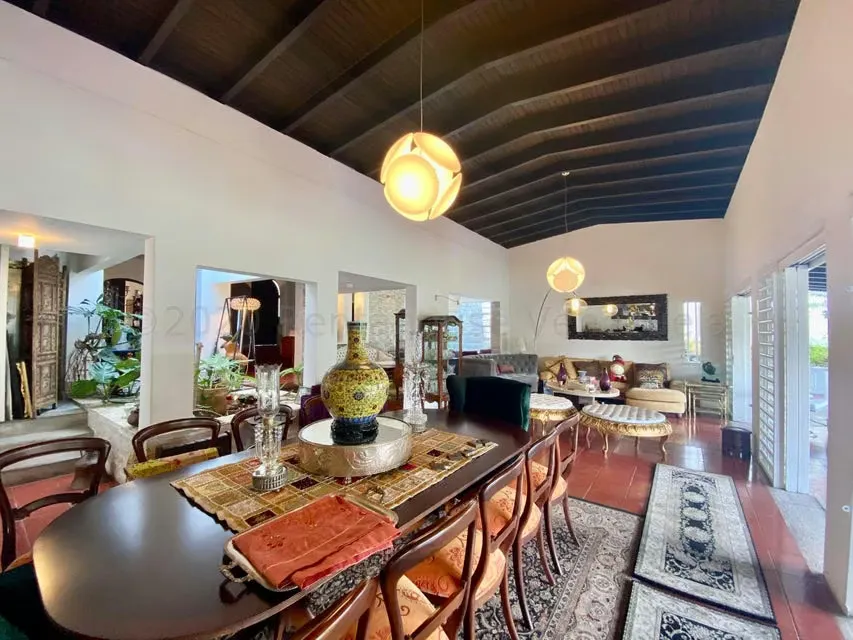 Casa (Duplex) en Venta en Prados del Este, Distrito Metropolitano - 9