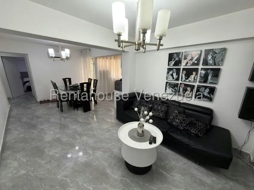 Apartamento (1 Nivel) en Venta en Parroquia La Candelaria, Distrito Metropolitano - 5