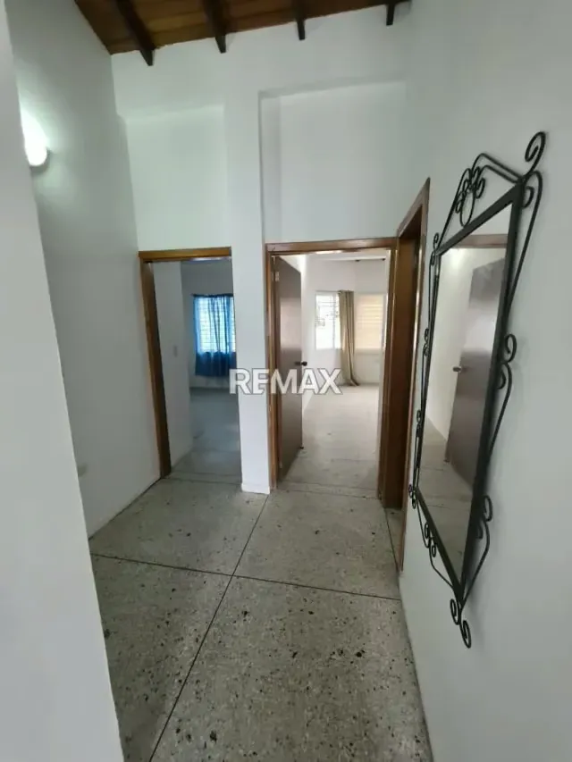 Casa. Venta. San Juan Colon - 2