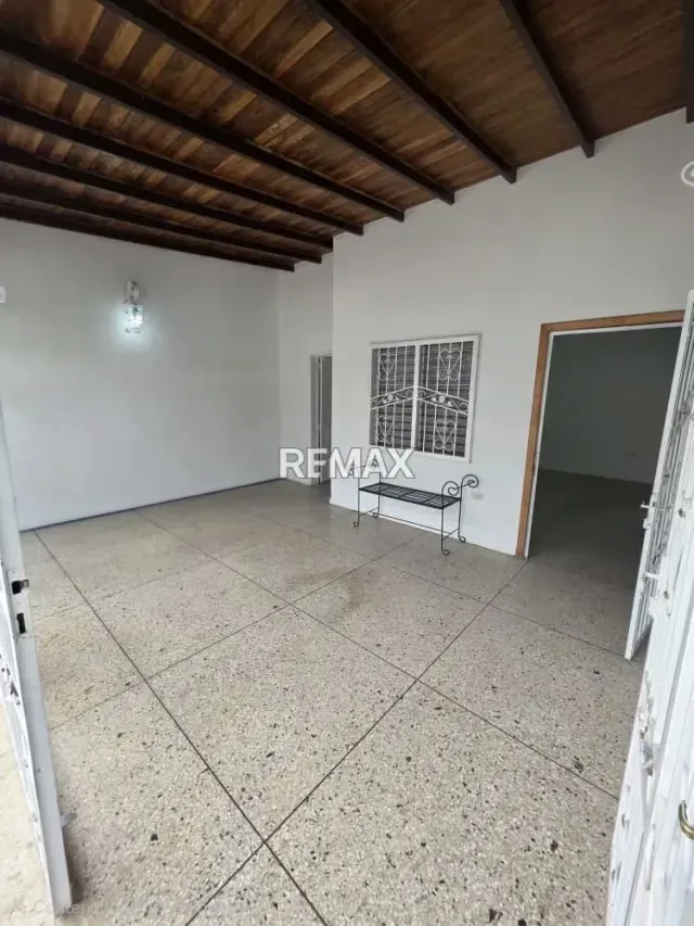 Casa. Venta. San Juan Colon - 4