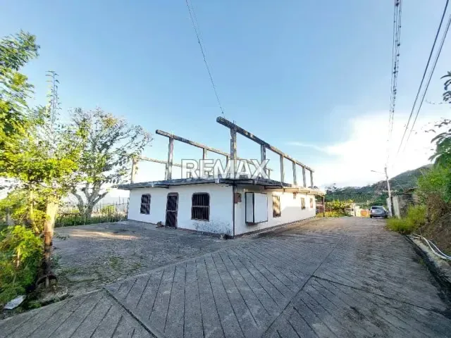 CASA EN VENTA CON TERRENO y AVANCE DE CONSTRUCCIÓN El Valle, Sector el Descanso, Municipio Independencia - 5