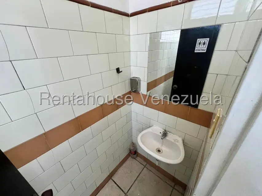 Local Comercial en Alquiler en Avenida Mariño, Aragua - 14