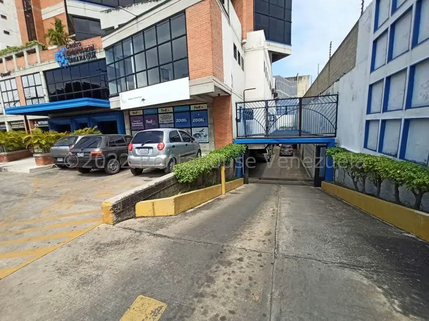 Local Comercial en Alquiler en Avenida Mariño, Aragua - 29