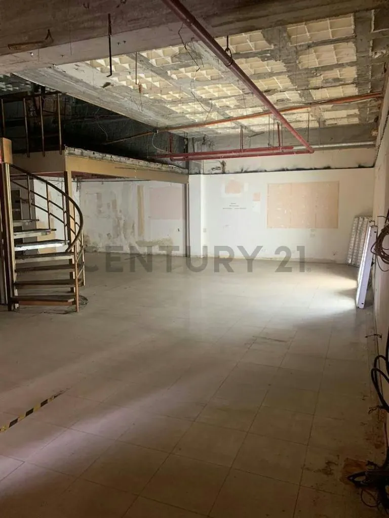 Local Comercial en Alquiler - 3