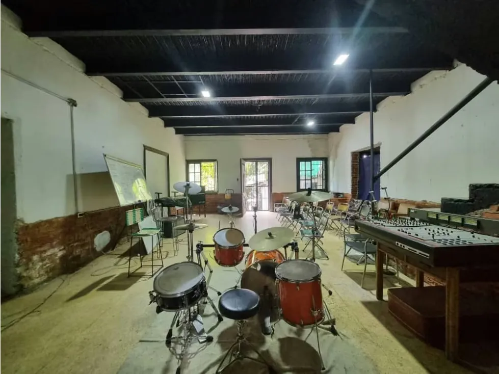 Se vende Casa y Terreno 1500m² La Florida - 4