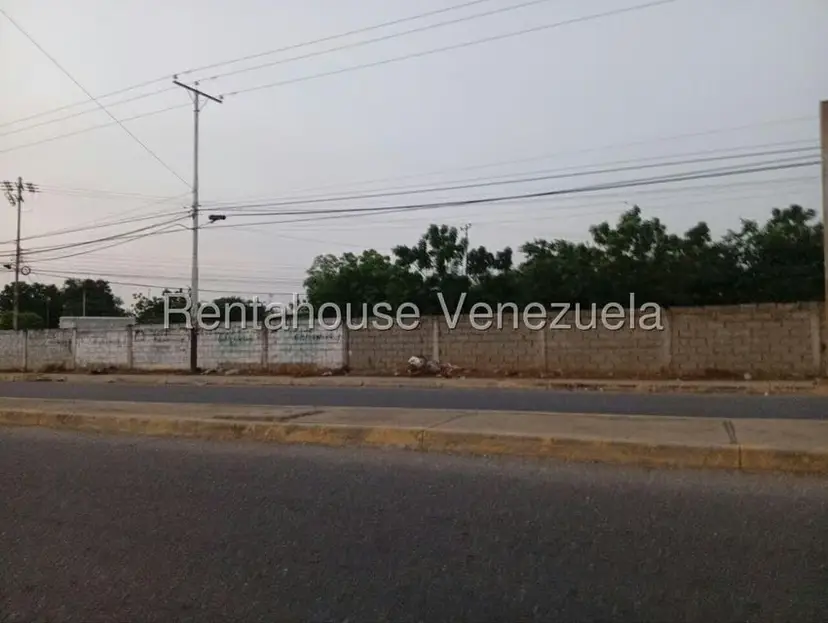 Terreno (Comercial) en Venta en Barrio Libertad, Zulia