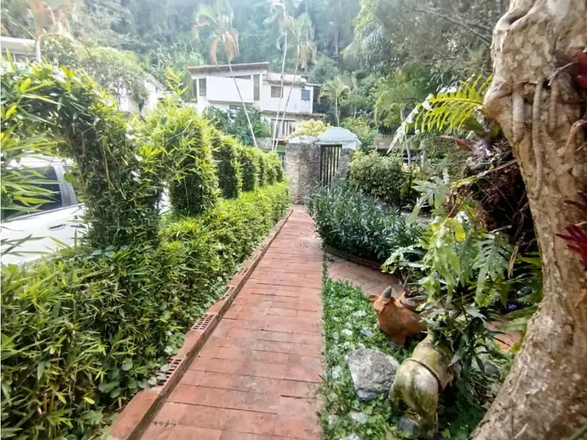 Se vende casa 864m2 El Placer 2822