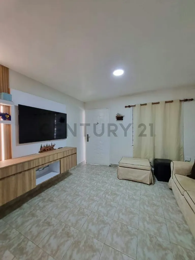 Townhouse en Venta Urb Terrazas de la Ensenada 2, semiamoblado y equipado. - 2