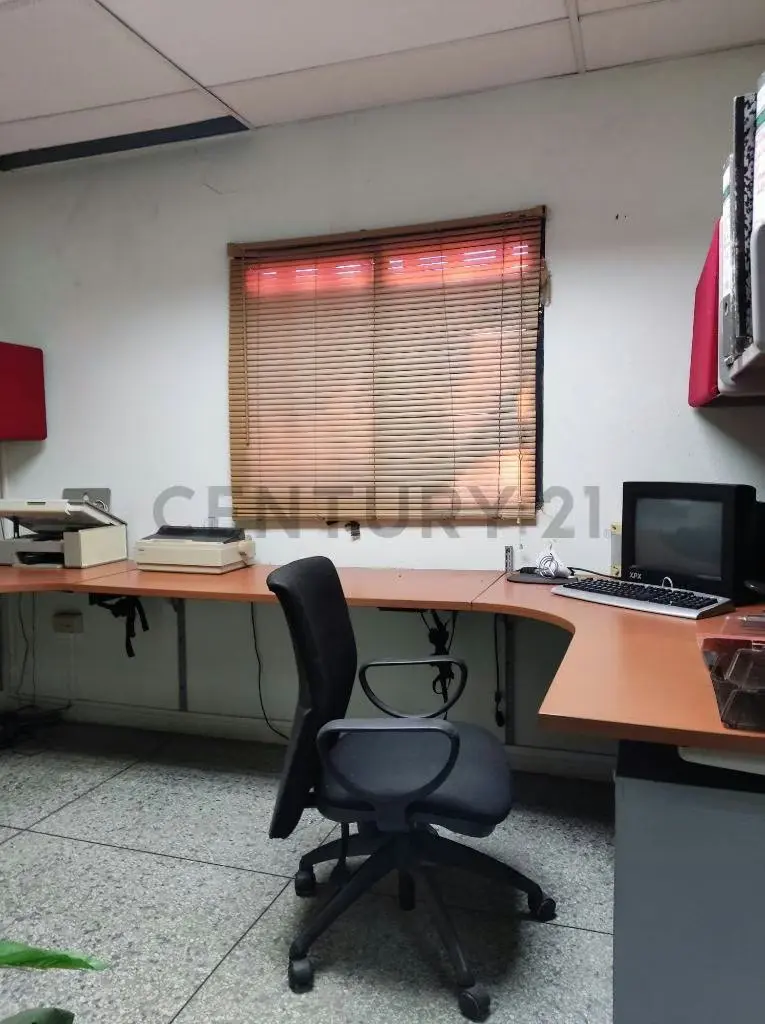 Empresa para construcción, en zona industrial sur - 16