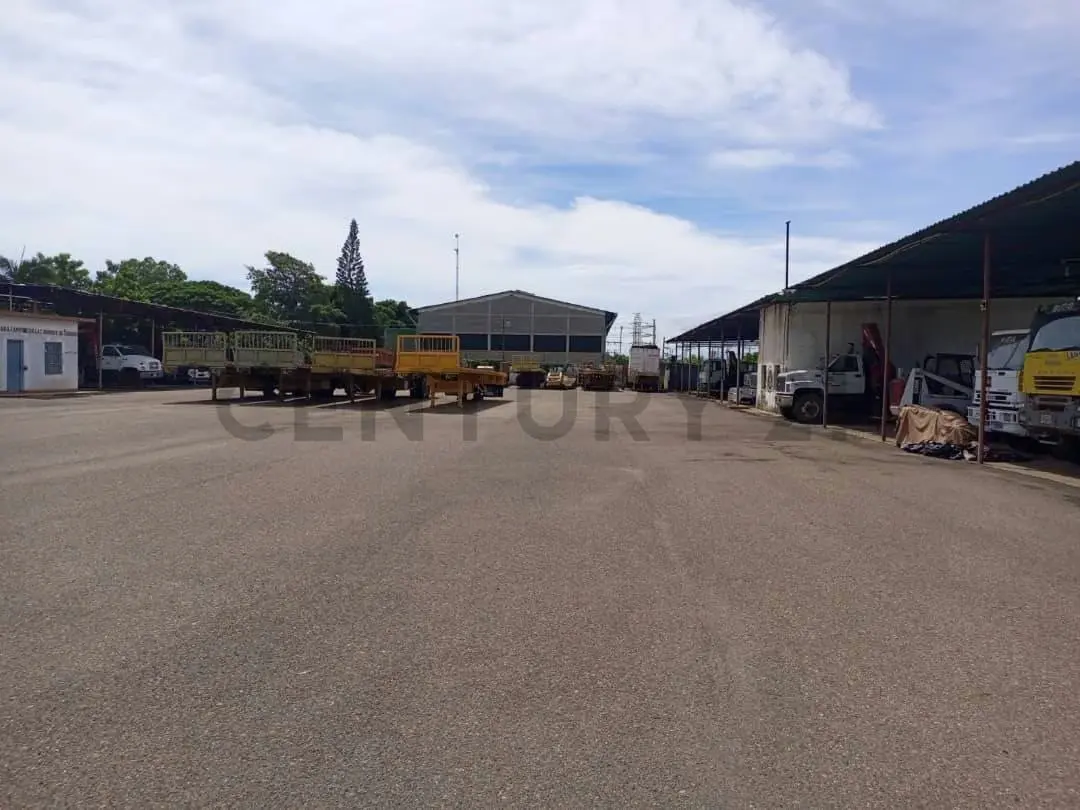 Empresa para construcción, en zona industrial sur - 25