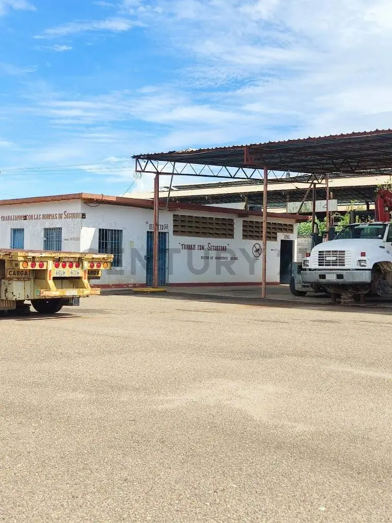 Empresa para construcción, en zona industrial sur - 31