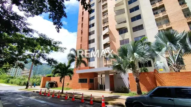 Apartamento en Sun Suites 3 en Palma Real Mañongo - 2