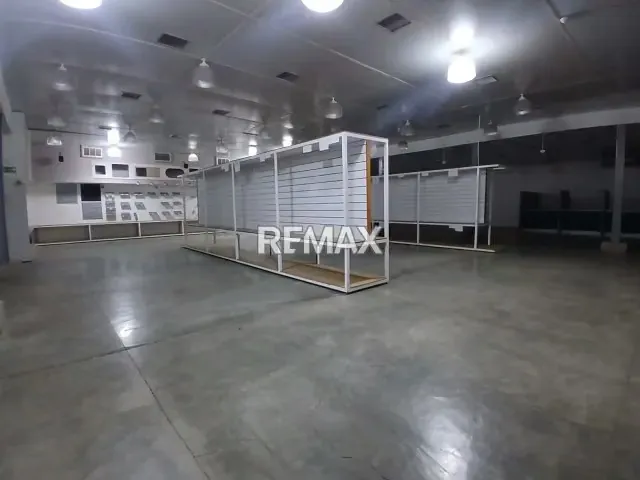 Se Alquilan Local Comercial en excelente ubicación Coro Edo Falcón - 11