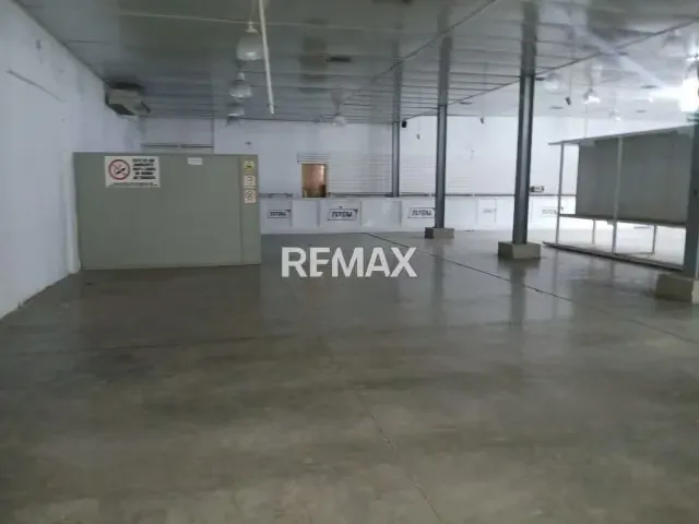 Se Alquilan Local Comercial en excelente ubicación Coro Edo Falcón - 2