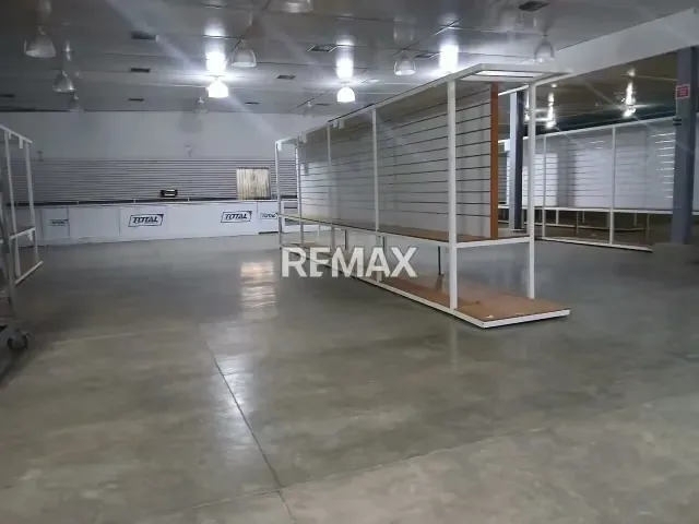 Se Alquilan Local Comercial en excelente ubicación Coro Edo Falcón - 4