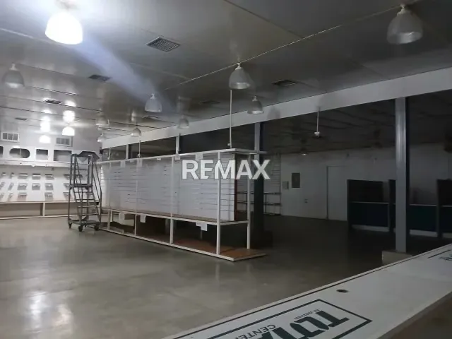 Se Alquilan Local Comercial en excelente ubicación Coro Edo Falcón - 7