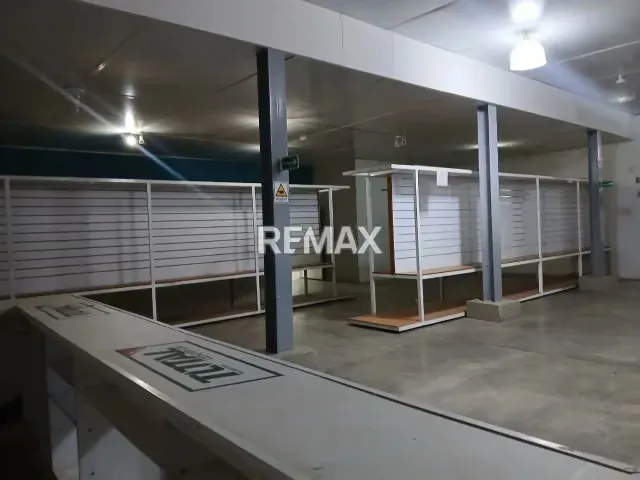 Se Alquilan Local Comercial en excelente ubicación Coro Edo Falcón - 9