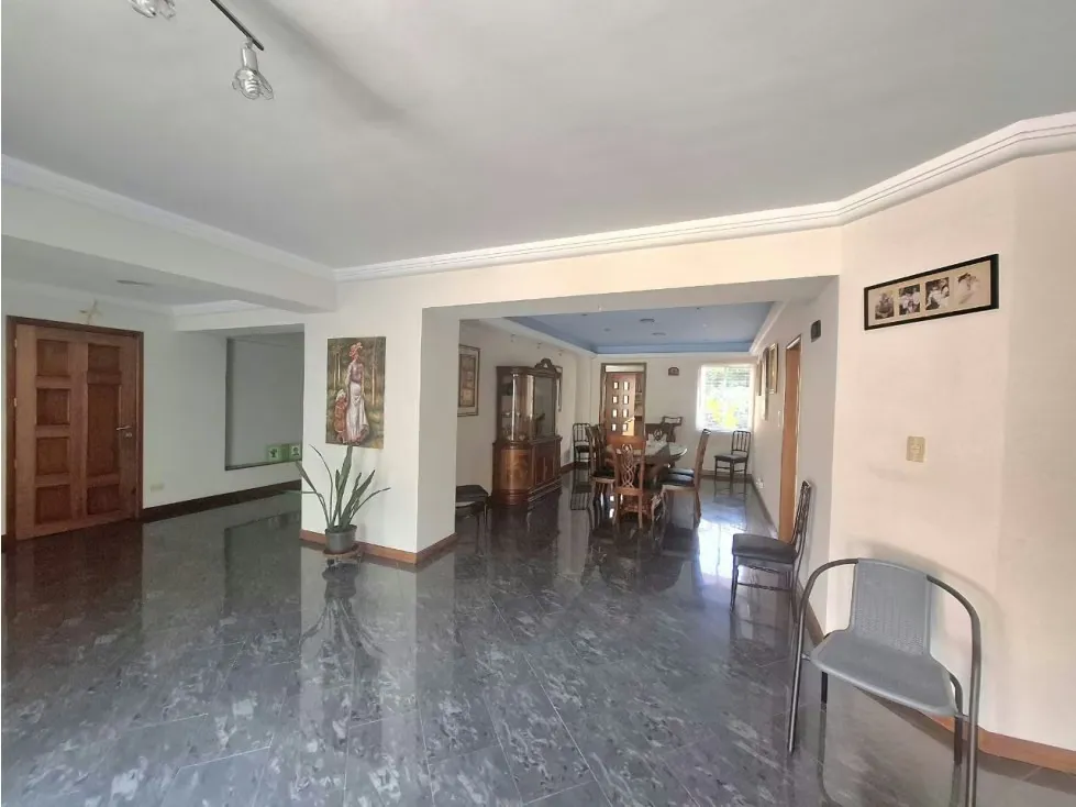 Exclusivo PH de 512 mts2 en Venta, Urb Miranda - 4