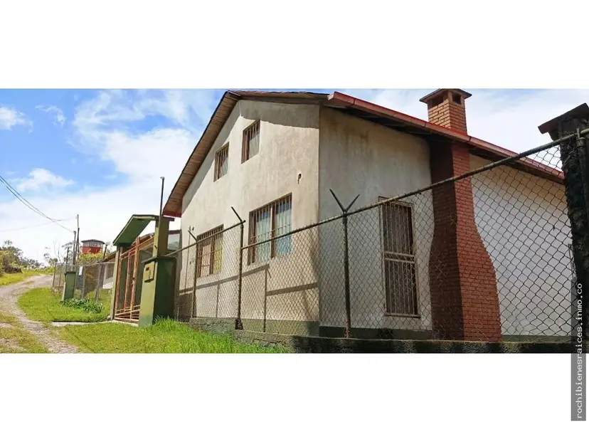 Chalet en venta en el km 37 carretera Junquito Colonia Tovar