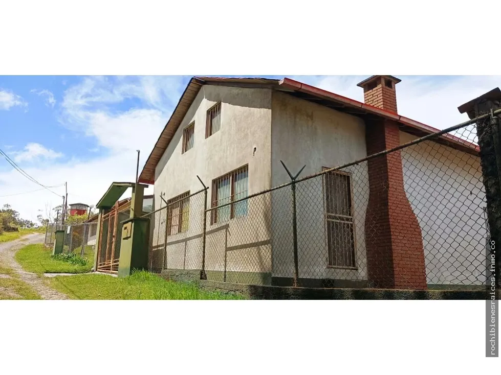 Chalet en venta en el km 37 carretera Junquito Colonia Tovar