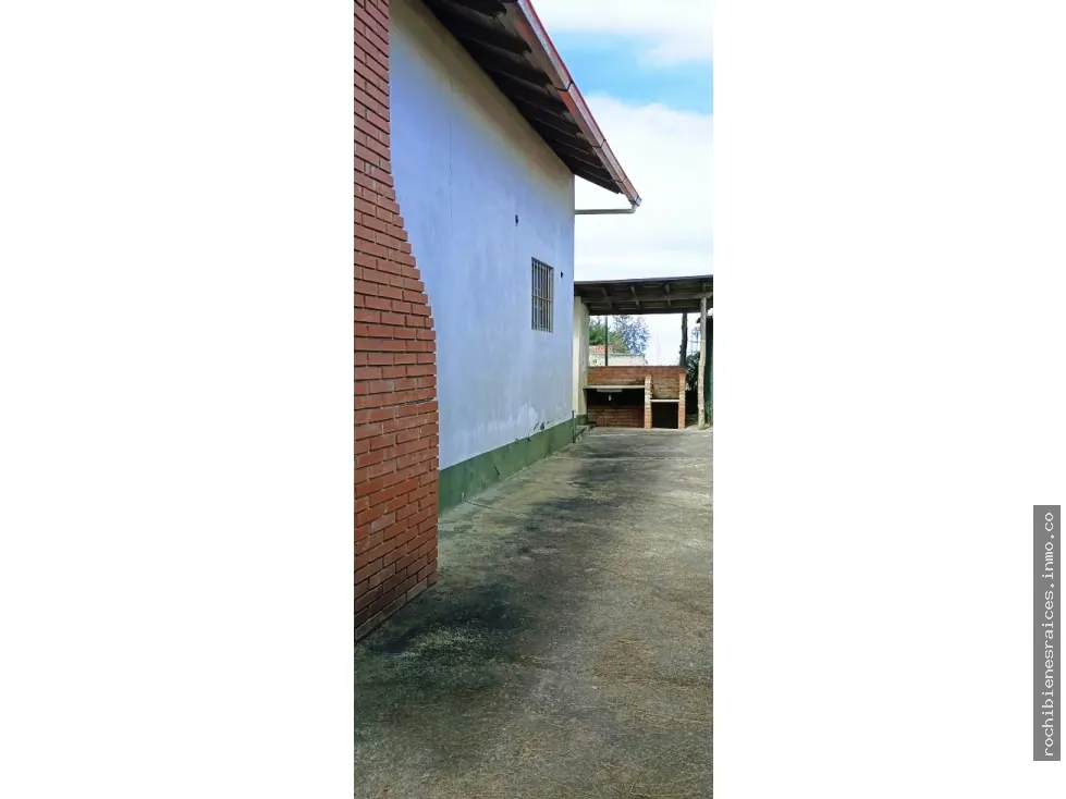 Chalet en venta en el km 37 carretera Junquito Colonia Tovar - 9