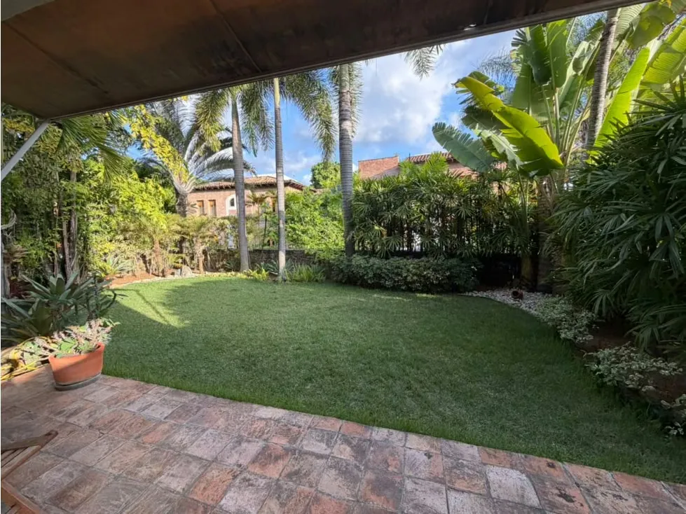 Se vende casa 573m² 3h+s/4b+s/4p La Floresta