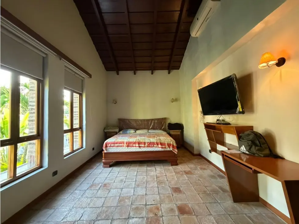 Se vende casa 573m² 3h+s/4b+s/4p La Floresta - 14